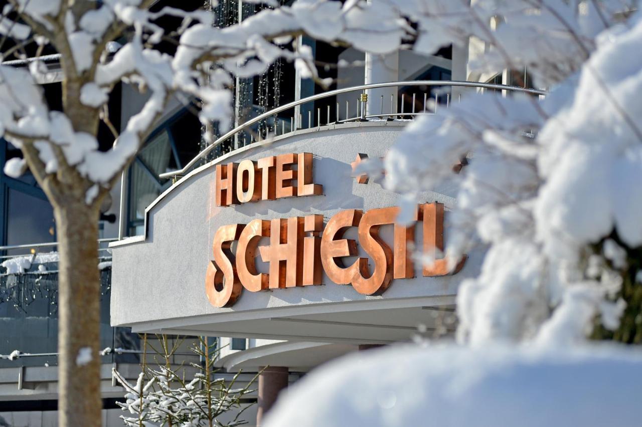 Wohlfuehlhotel Schiestl Fuegen Exterior photo